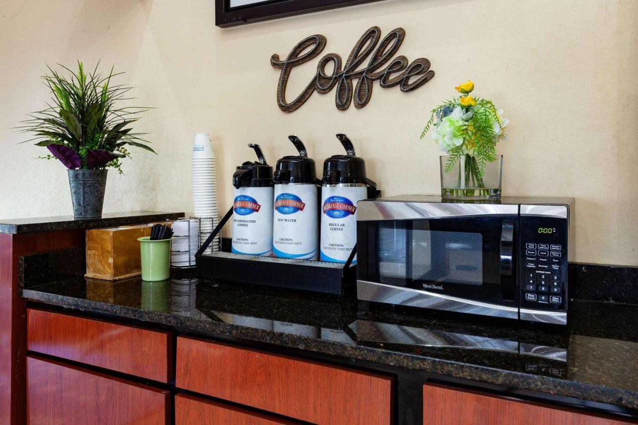 Hotel Baymont By Wyndham Perrysburg-toledo Perrysburg