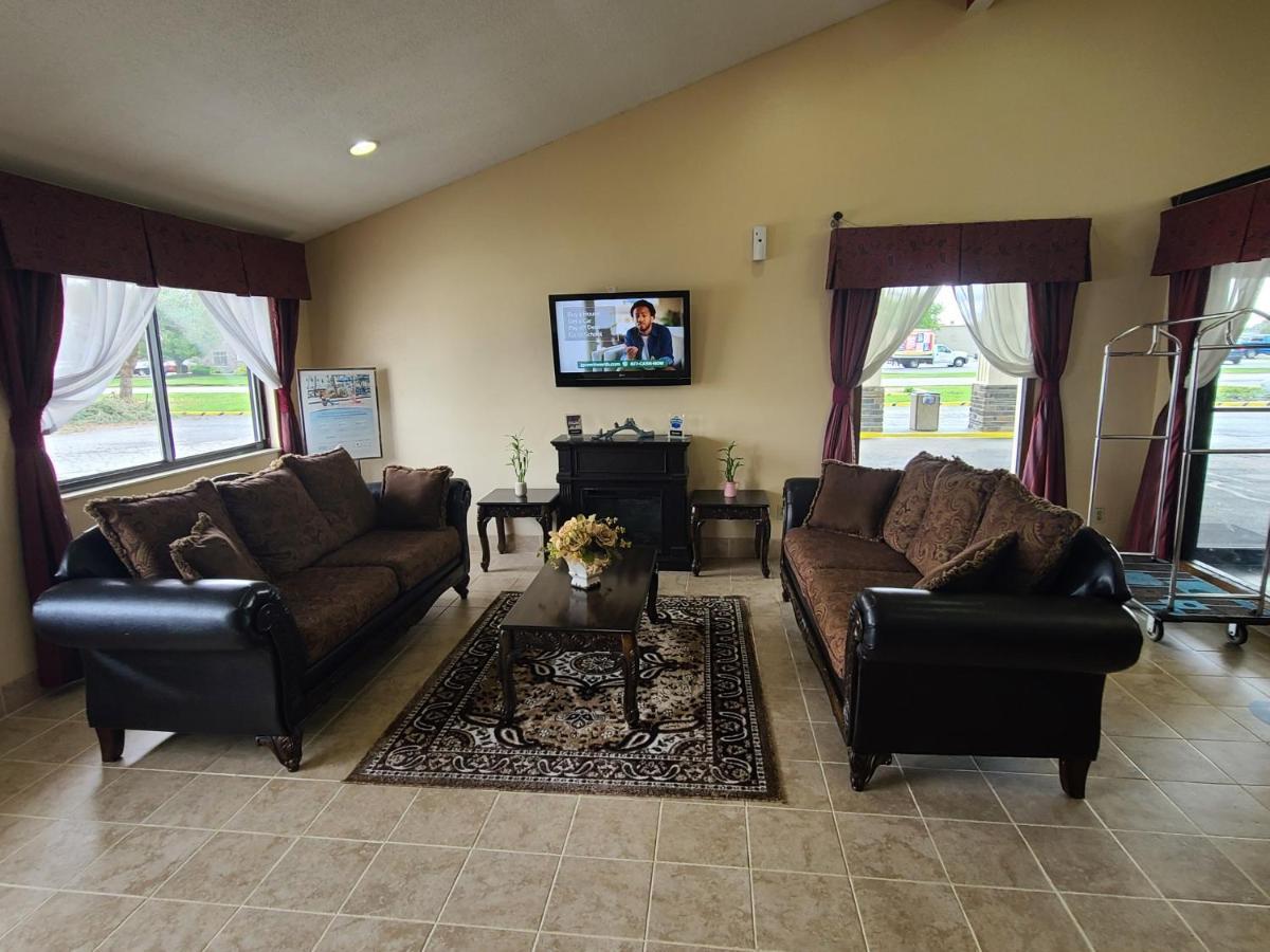 Baymont By Wyndham Perrysburg-toledo 2*