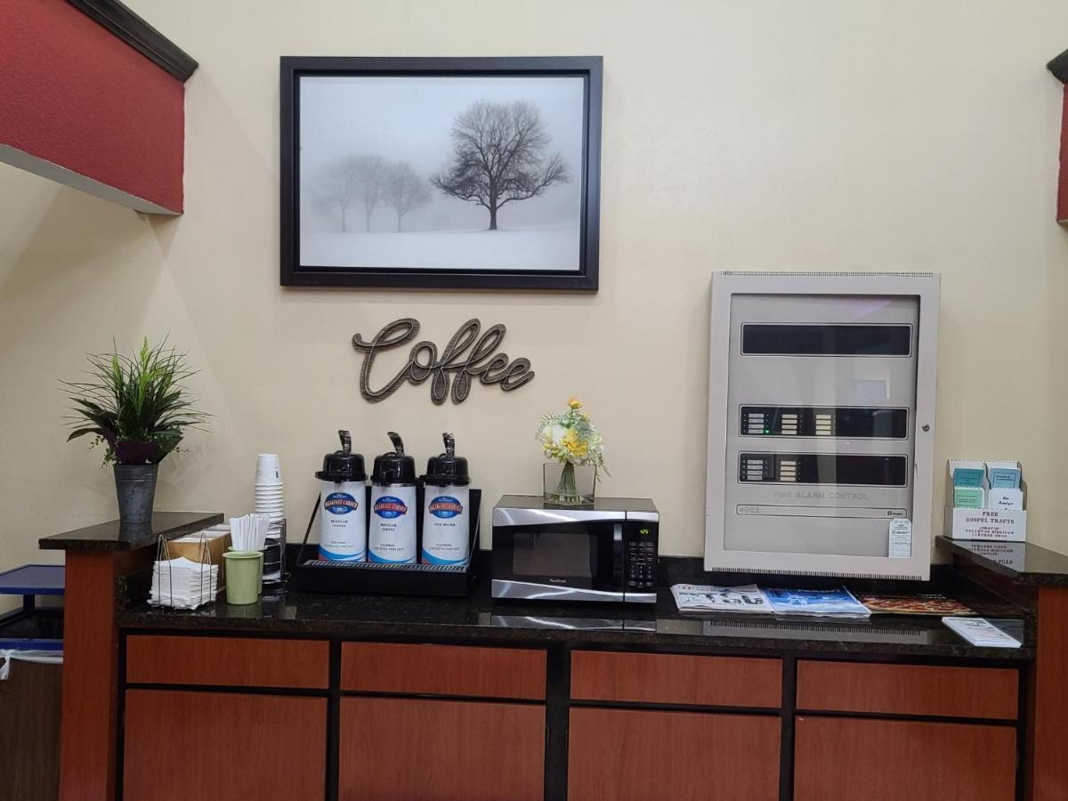 Baymont By Wyndham Perrysburg-toledo Hotel 2*